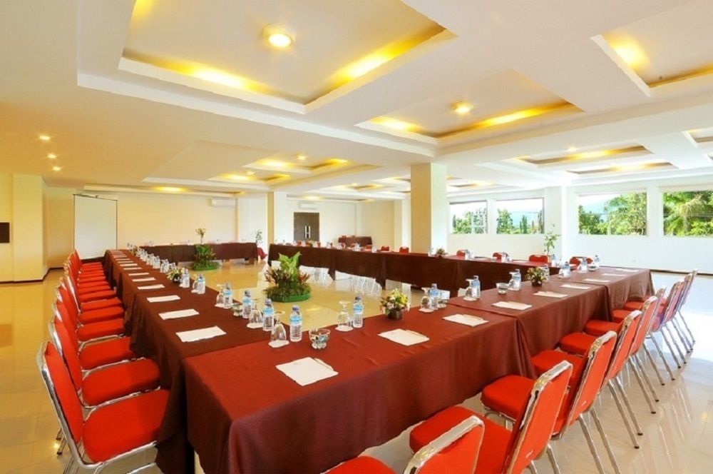 Pratama Hotel & Convention Ματαράμ Εξωτερικό φωτογραφία